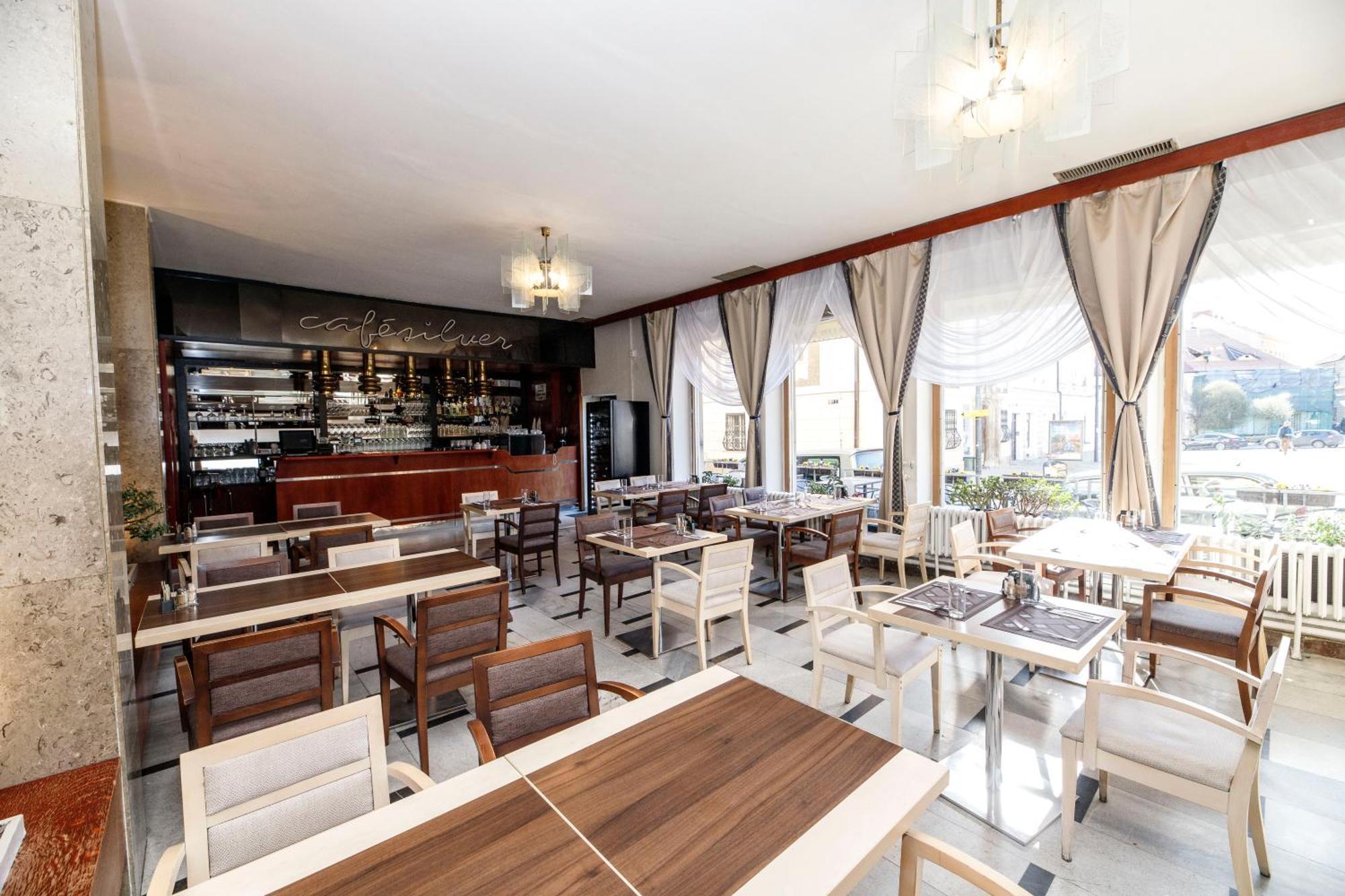 Lh Hotel Medinek Old Town كوتنا هورا المظهر الخارجي الصورة