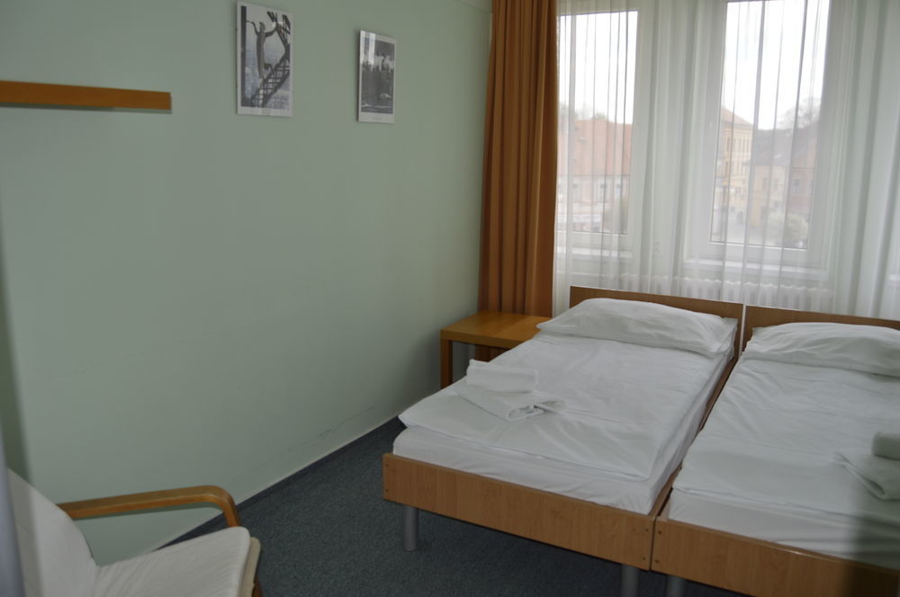 Lh Hotel Medinek Old Town كوتنا هورا المظهر الخارجي الصورة